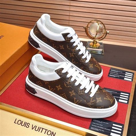 scarpe louis vuitton da uomo|louis vuitton sneakers.